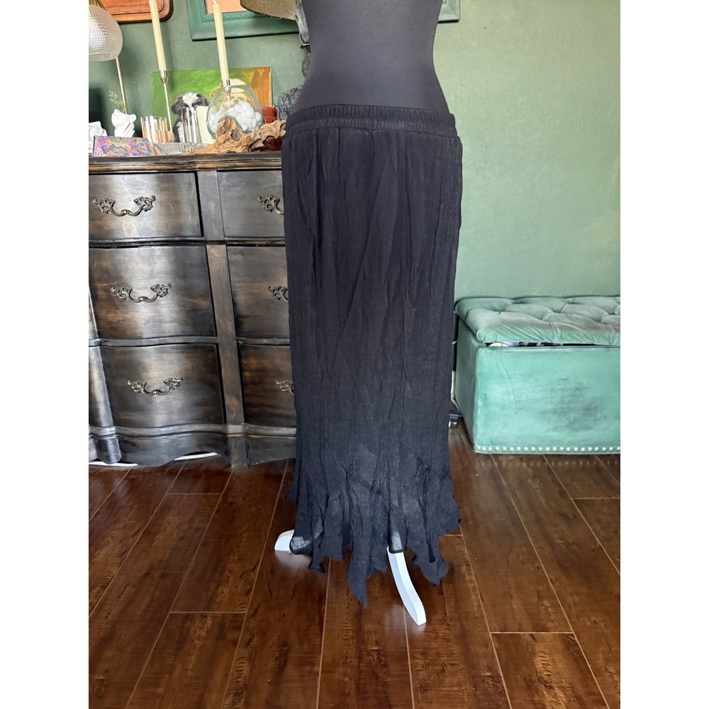 AGB Womens Black Crinkle Maxi Skirt Handkerchief Hem Elastic Waist Boho Size M‎